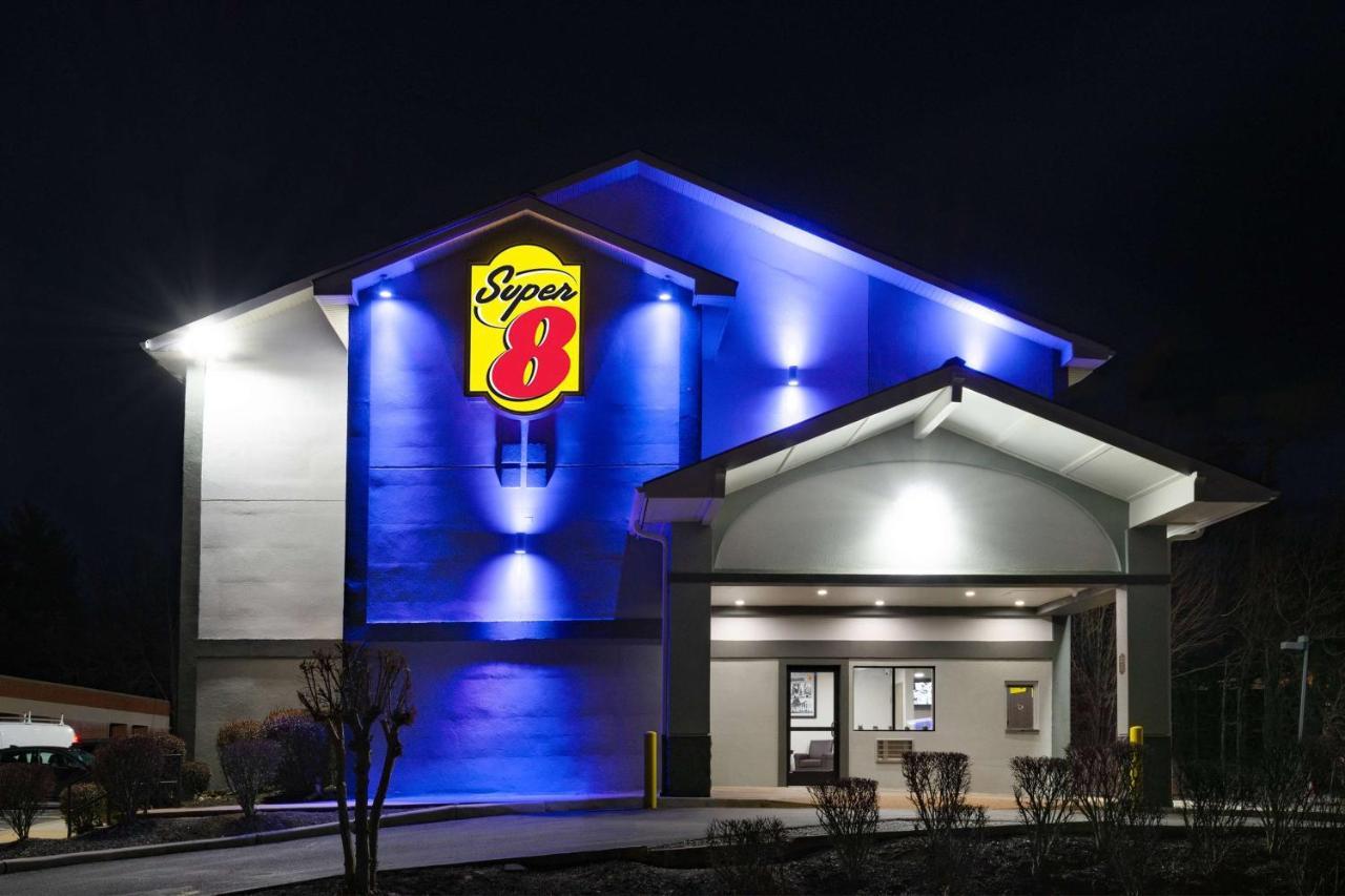Super 8 By Wyndham Charlottesville Zewnętrze zdjęcie