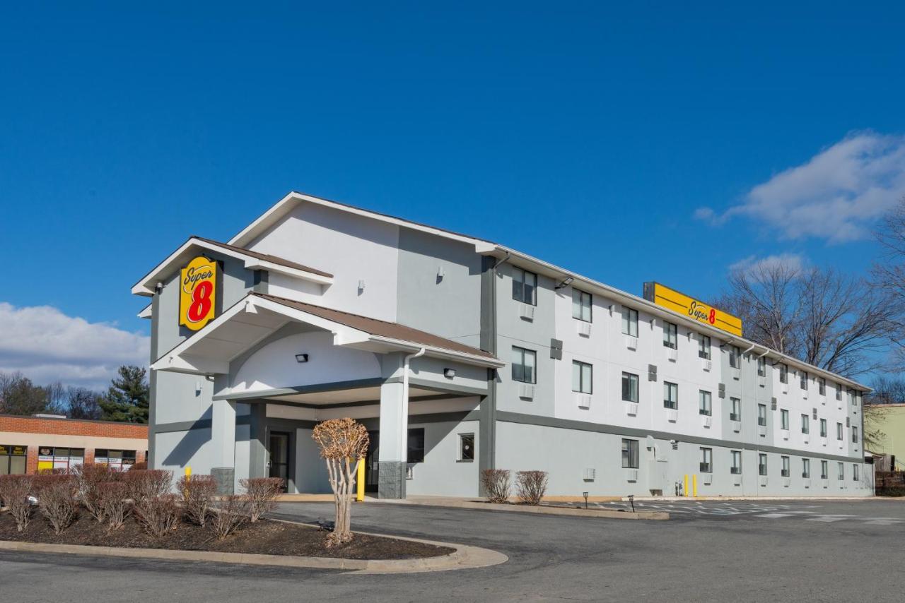 Super 8 By Wyndham Charlottesville Zewnętrze zdjęcie