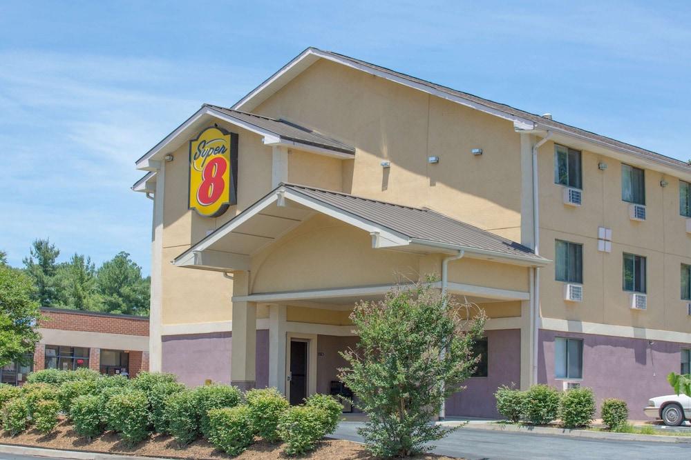 Super 8 By Wyndham Charlottesville Zewnętrze zdjęcie